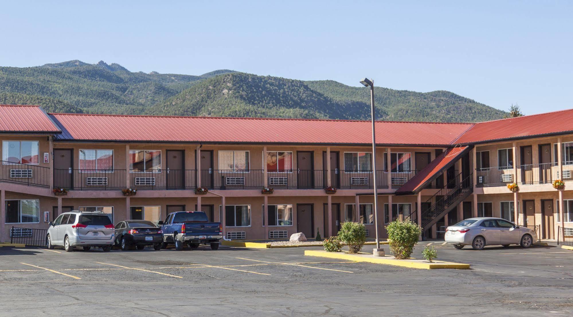 Mountain View Lodge Parowan エクステリア 写真