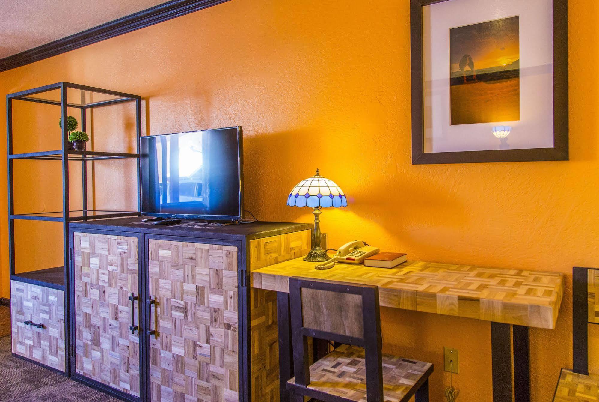 Mountain View Lodge Parowan エクステリア 写真